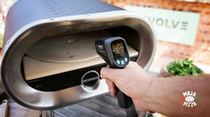 Kako uporabljati laserski termometer za natančno merjenje temperature pečice in kamna za pico?